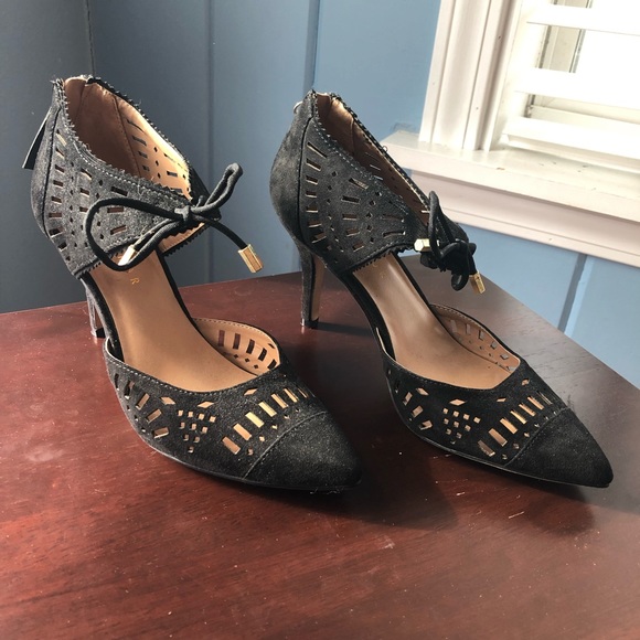 Metaphor Shoes - Elegant Metaphor Heels